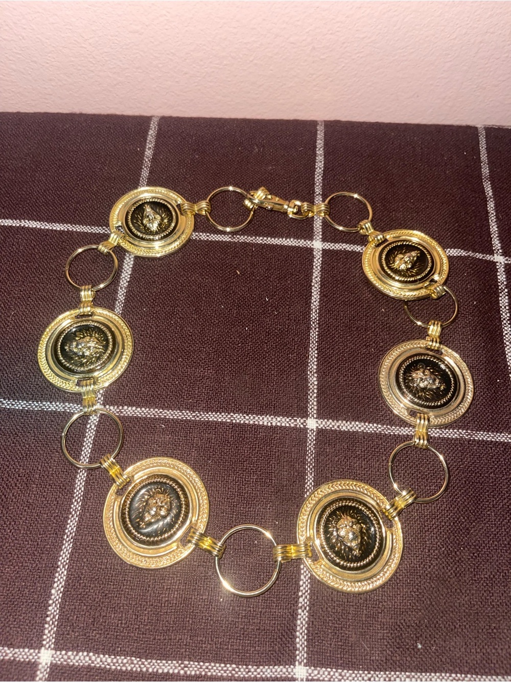 VTG Chain Style Belt In Gold Tones With Lion Heads 1980's Adjustable